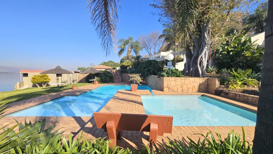 4 Bedroom Property for Sale in Kosmos North West